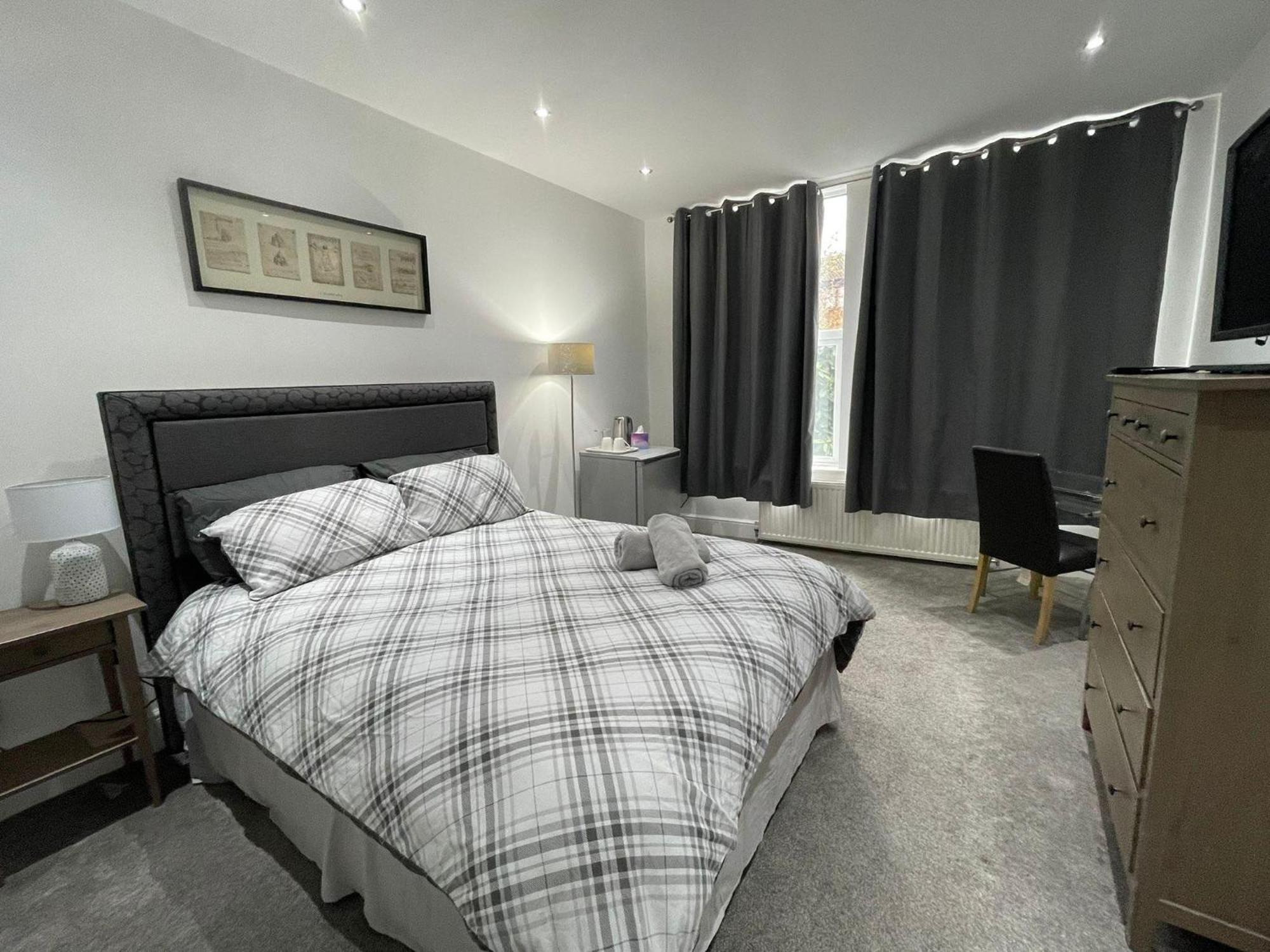 Boutique Rooms Бёкенхэд Экстерьер фото